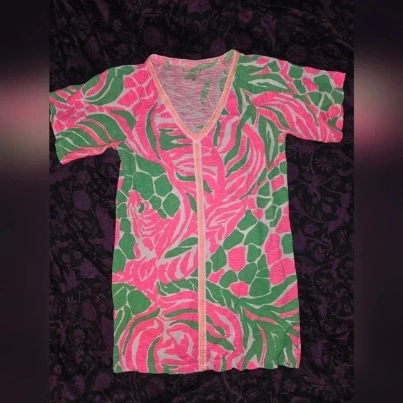 Lilly Pulitzer Dresses & Skirts - LILLY PULITZER TIKI PINK GREEN WHITE SNEAKY TIKI BONITA COVER UP TUNIC DRESS XXS
